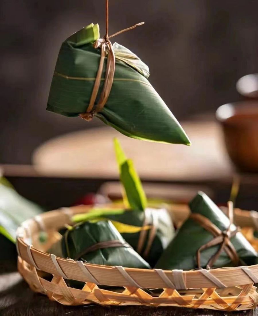 包粽子