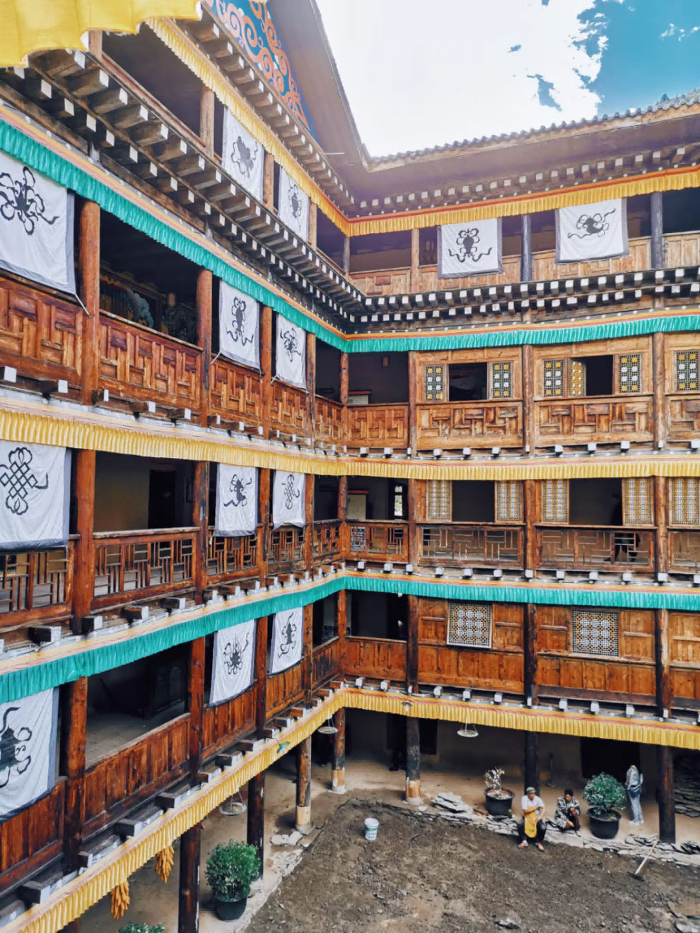 卓客基官寨 (2)