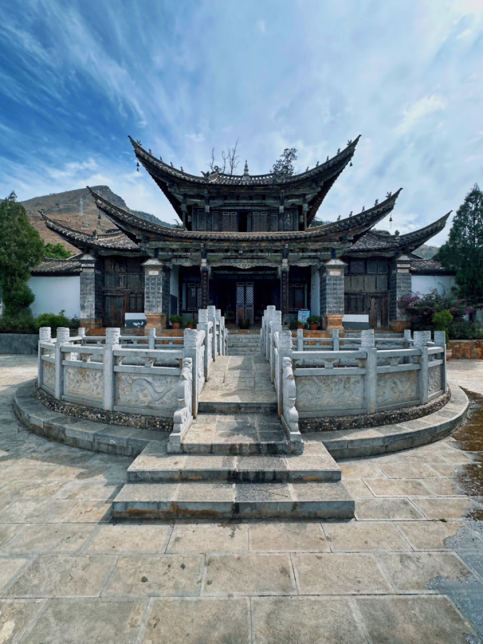 白雾村 (1) 白雾村 (1)